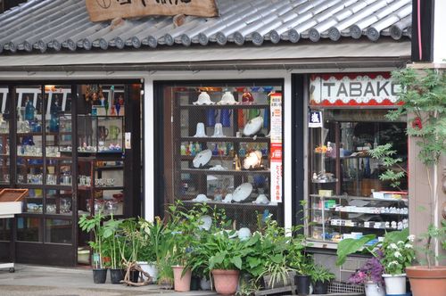 Glass tableware shop